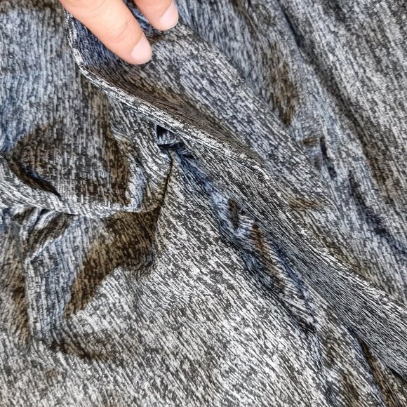 New Scrunch Back Fitness Yoga Leggings. - Picture 5 of 5